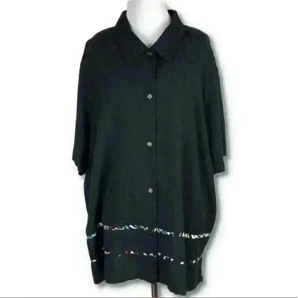 Koret Womens top size 24 black multicolored piping button down tunic